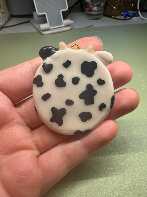 Cow worry stone